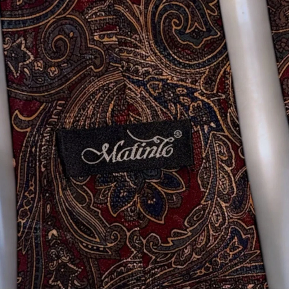 Matinle 100% Silk Paisley Tie Burgundy Navy Gold Hand Made 57”L x 4”W